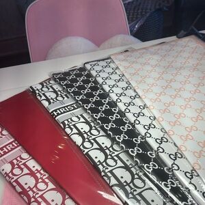 Christian Dior Logo Print Flower Wraps